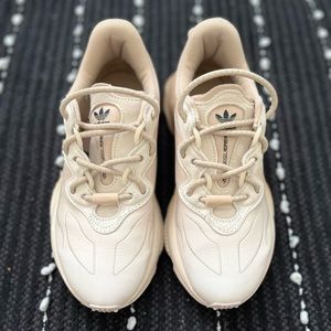 Womens Adidas Ozweego